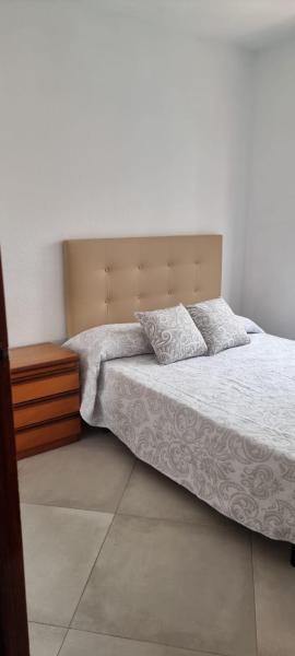 Habitación a 100 m de la Playa de Poniente